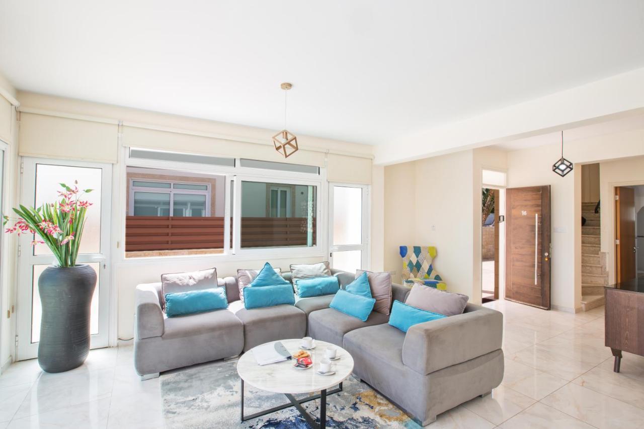 Shaye Front Line Villa Protaras Exterior foto